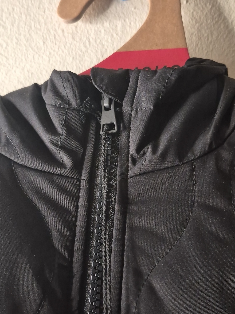 Mondetta Black Quilted Hooded Puffer Jacket - Picture 3 of 12